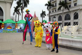 Trải nghiệm Ngày hội du lịch đường phố Hạ Long – Quảng Ninh 'Chào 2021'