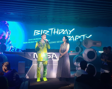 MV ‘độc, lạ’ ứng dụng công nghệ AI của Cường Seven