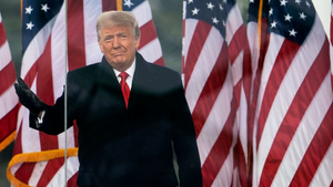 Tổng thống Trump trong những ngày mất tài khoản mạng xã hội