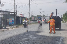 Bộ GTVT hứa duy tu, sửa chữa Quốc lộ 62 bằng nguồn vốn bảo trì