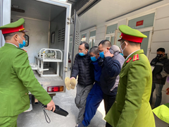 Nghi ngờ con trai không phải con đẻ, chồng nổi cơn 'cuồng ghen' đâm chết vợ 