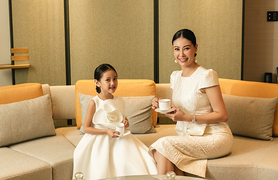 Hoa hậu Hà Kiều Anh khoe con gái kiều diễm