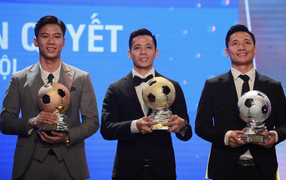 Vượt Quang Hải và Tiến Dũng, Văn Quyết đoạt Quả bóng Vàng 2020