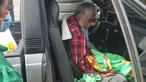 Video: Vợ sốc nặng khi thấy chồng trở về sau tang lễ 4 ngày