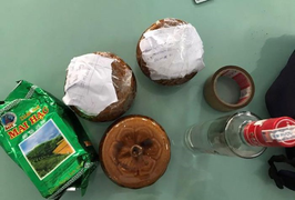 Sự thật về 2 hũ gốm nghi đựng tro cốt bị bỏ quên ở quán ăn