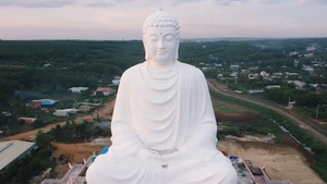 Video: Chiêm ngưỡng tượng Phật Thích Ca cao 73 m ở Bình Phước