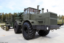 Video: ‘Quái vật’ TUM-150V của Nga trổ tài lắp đặt đường ống dẫn nhiên liệu