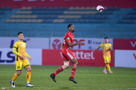 Đương kim vô địch Viettel bại trận, V-League ngập bất ngờ vòng khai màn