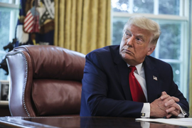 Đảng Dân chủ thúc giục loại ông Trump khỏi các cuộc họp giao ban tình báo