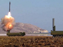 Video: Tên lửa chống hạm Bastion thi triển ‘chiến thuật bầy sói’ tại biển Đen