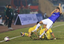 Nhìn thấy gì ở những cú sốc vòng 1 V-League 2021?