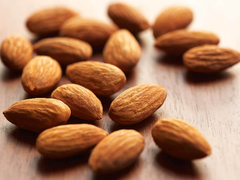 Ngày Tết, nên ăn gì trước khi uống rượu để bảo đảm sức khoẻ?