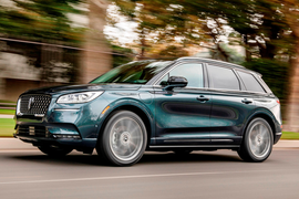 Lincoln Corsair chạy điện sắp ra mắt