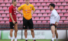 'Cerezo Osaka biết về rắc rối giữa Văn Lâm và Muangthong'