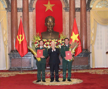 Trao quyết định thăng quân hàm cho hai Thứ trưởng Bộ Quốc phòng