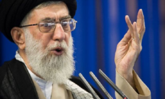 Lãnh đạo Iran đăng hình giống ông Trump, đe dọa trả thù trên Twitter