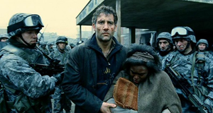 Những dự án phim táo bạo 'ra tiền' của Hollywood 20 năm qua