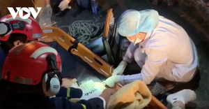 Xe máy lao xuống vực sâu ở Sơn Trà, thanh niên thoát chết kỳ diệu