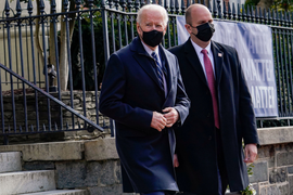 Ngày Chủ nhật đầu tiên của Tổng thống Biden ở Nhà Trắng