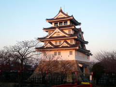 Tòa lâu đài được xây chỉ trong một đêm ở Nhật Bản