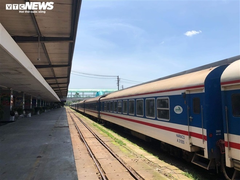 Giá vé tàu Tết Tân Sửu giảm sâu 