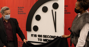 Thế giới chỉ còn cách 'thời điểm tận thế' 100 giây