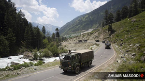 Ấn Độ lên án Trung Quốc điều quân ồ ạt qua biên giới tranh chấp