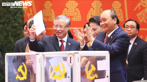 Video: Đại biểu bỏ phiếu bầu Ban Chấp hành Trung ương Đảng khoá XIII 