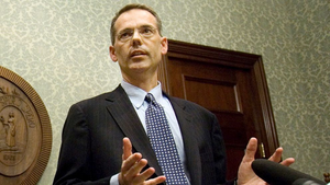 Toàn bộ đội pháp lý của ông Trump bỏ đi trước phiên tòa luận tội