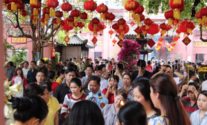 7 ngôi chùa linh thiêng thích hợp cầu an đầu năm tại TP.HCM