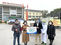 Sữa Cô Gái Hà Lan và Yomost trao sữa đến tâm dịch Quảng Ninh