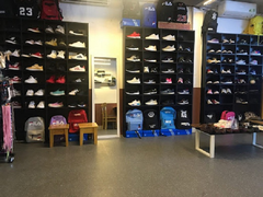 Nương My Shop: Thương hiệu hàng si và phụ kiện thời trang được yêu thích