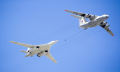 Video: ‘Thiên nga trắng’ Tu-160 tiếp nhiên liệu trên không ở độ cao 5.000 m