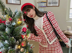 Những mẫu váy áo nào đang 'hot' trong dịp Tết Tân Sửu 2021?