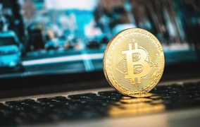 Giá Bitcoin hôm nay 9/2: Bitcoin tăng điên cuồng lên gần 47.000 USD