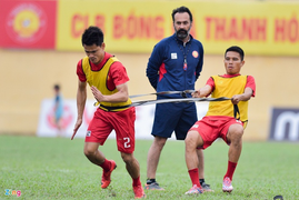 HLV Lopez kiện CLB Thanh Hóa: Phơi bày sự nghiệp dư ở V-League