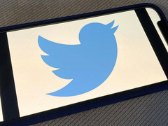 Sau Facebook, Myanmar chặn Twitter, Instagram