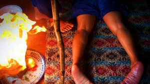 Video: Massage bằng lửa ở Thái Lan
