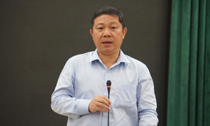 6 nhân viên sân bay Tân Sơn Nhất âm tính nhưng người nhà lại dương tính