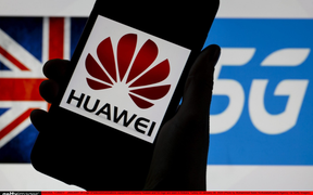Anh cấm Huawei khiến các nhà khai thác mạng 5G gặp khó