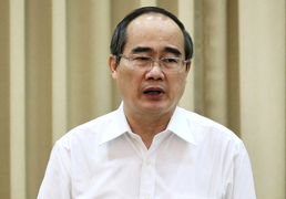 Đề xuất đưa 1.600 nhân viên bốc xếp sân bay Tân Sơn Nhất ở tập trung