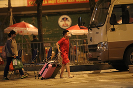 Tất cả học sinh trường Tiểu học Xuân Phương được về nhà vào sáng mai