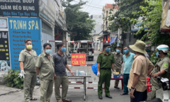 Mẹ 1 nhân viên sân bay Tân Sơn Nhất dương tính SARS-CoV-2