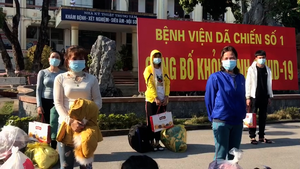 Video: 22 bệnh nhân COVID-19 ở Hải Dương vui mừng xuất viện chiều 30 Tết