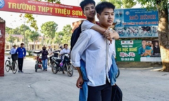 Cuộc hội ngộ của nam sinh 10 năm cõng bạn đến trường