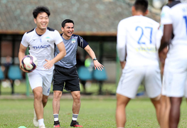 Nhận định trận HAGL vs Bình Định: HLV Kiatisak tiếp đà chiến thắng 