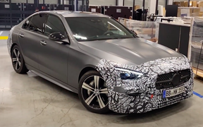 Mercedes-Benz C-Class thế hệ mới có nội thất giống S-Class
