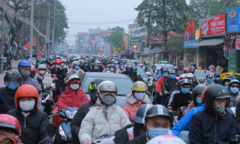 Ảnh: Quốc lộ 1A ùn ứ, cao tốc Pháp Vân-Cầu Giẽ thông thoáng chiều mùng 5 Tết