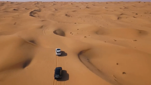 Video: Kỳ nghỉ dưỡng hạng sang giữa sa mạc ở Dubai