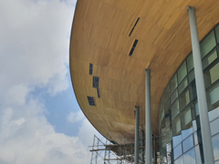 Vì sao Nhà hát gần 200 tỷ đồng ở Huế mới dùng đã hỏng?